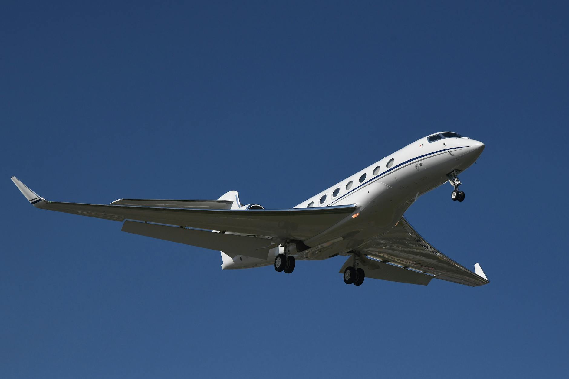 Boeing BBJ 787 Review